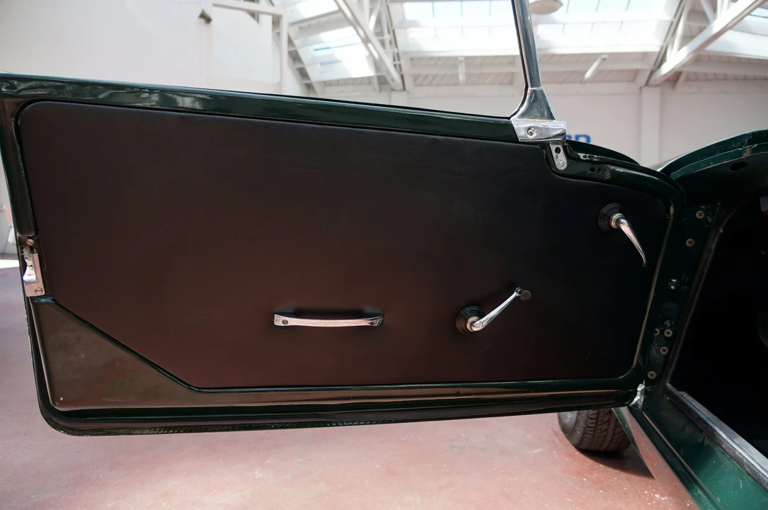 1963 Sunbeam Alpine - Image 22 of 31