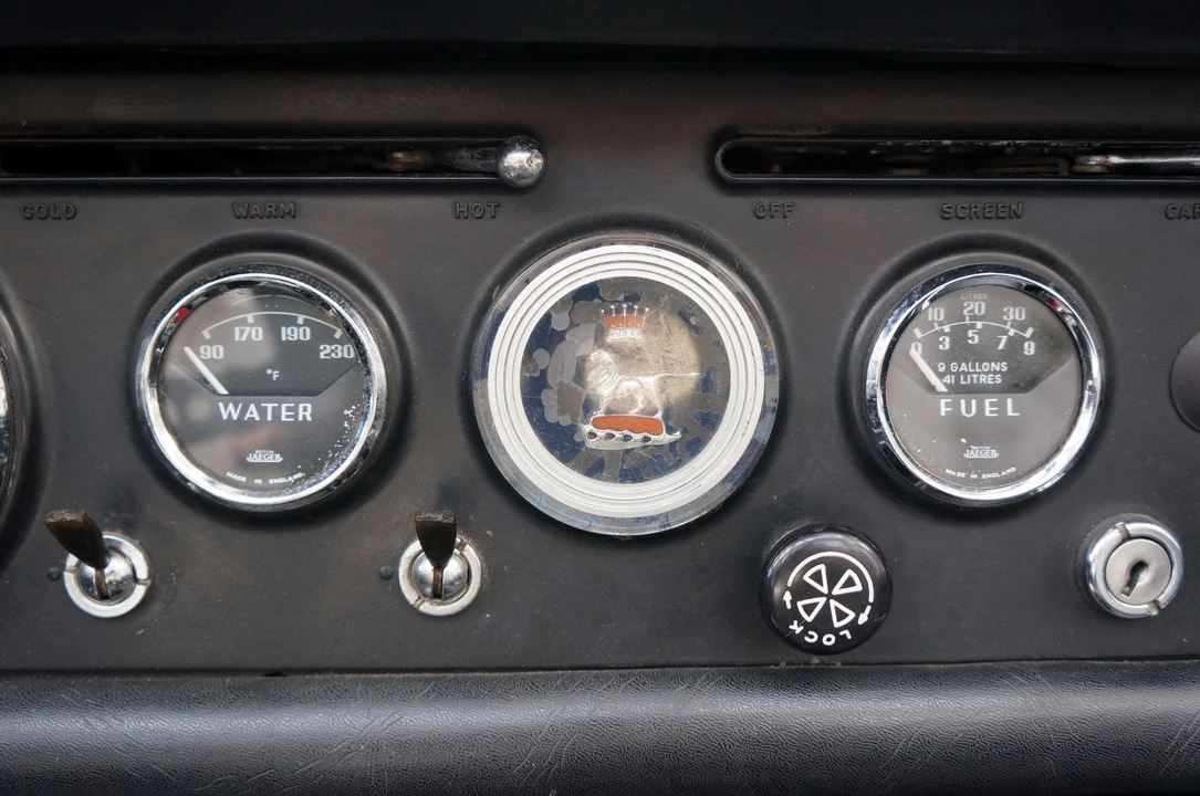 1963 Sunbeam Alpine - Image 31 of 31