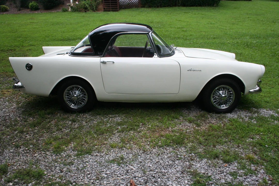 1963 Sunbeam Alpine Series II - Image 10 of 31