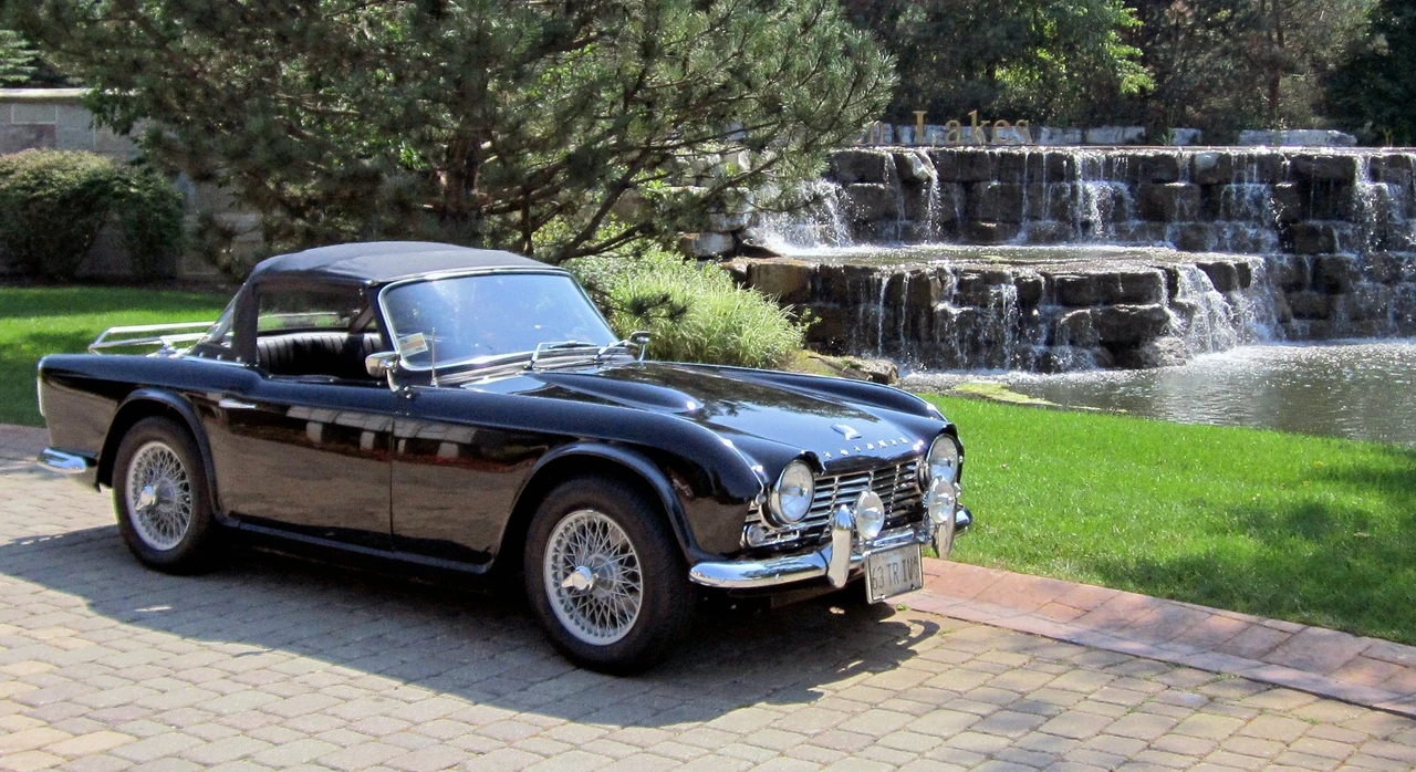 1963 Triumph TR4 - Image 8 of 31