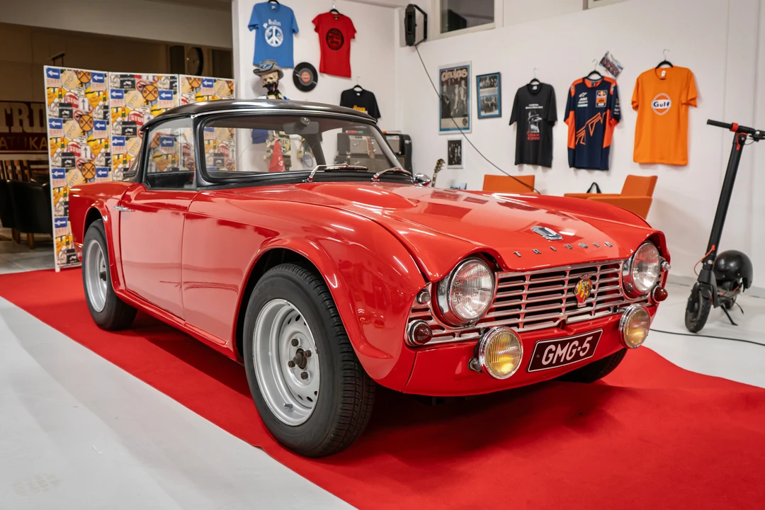 1963 Triumph TR4 - Image 2 of 31