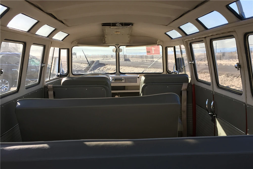 1963 Volkswagen Split-Window Bus - Image 6 of 7