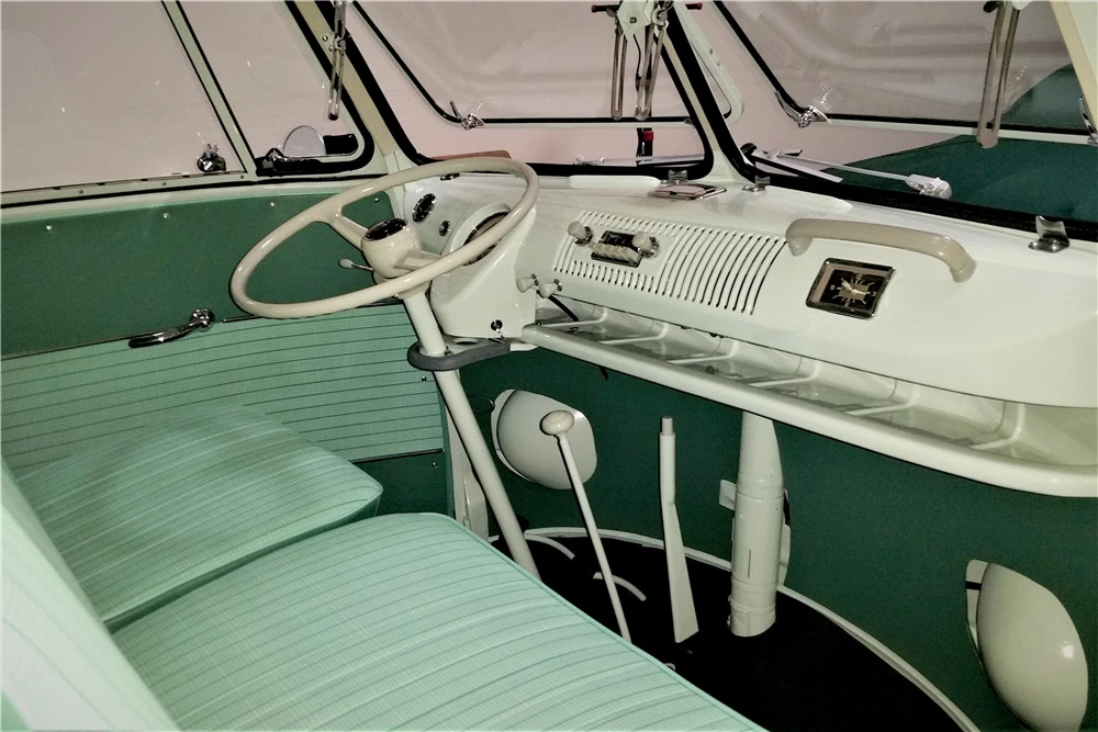 1963 Volkswagen Split-Window Bus - Image 4 of 7