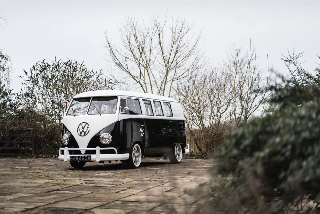 1963 Volkswagen Split-Window Camper - Image 5 of 31