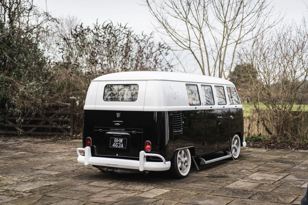 1963 Volkswagen Split-Window Camper - Image 10 of 31