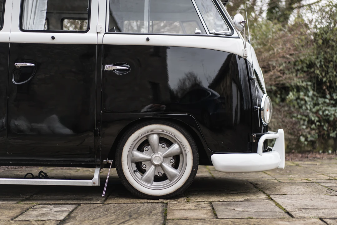 1963 Volkswagen Split-Window Camper - Image 21 of 31