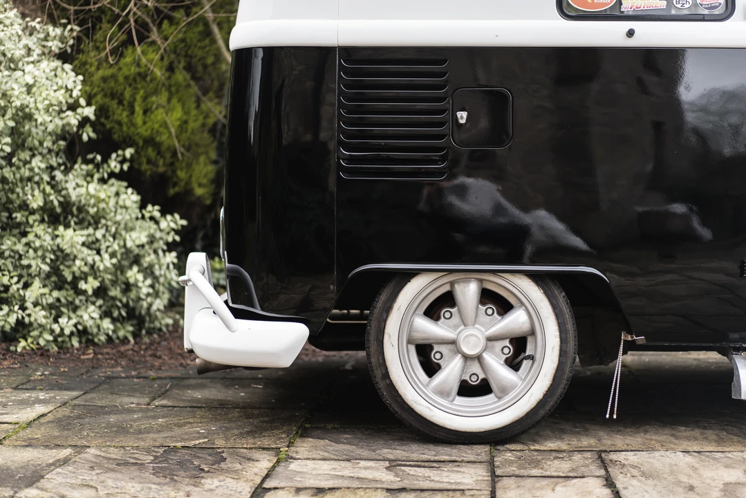 1963 Volkswagen Split-Window Camper - Image 22 of 31