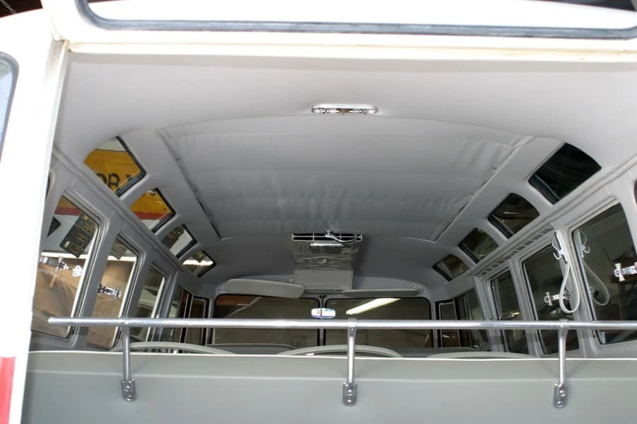 1963 Volkswagen Split-Window Bus - Image 4 of 8