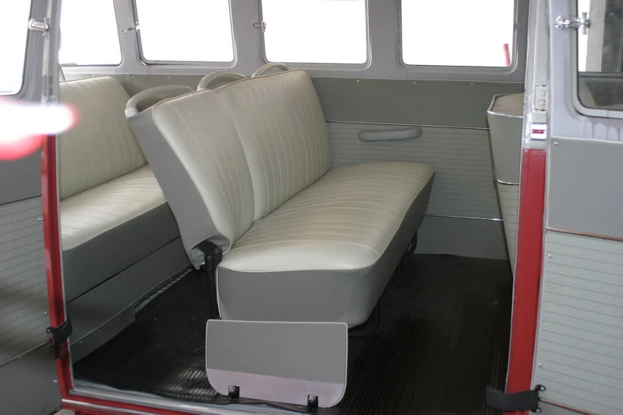 1963 Volkswagen Split-Window Bus - Image 5 of 8