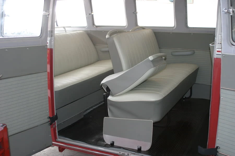 1963 Volkswagen Split-Window Bus - Image 6 of 8