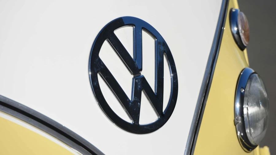 1963 Volkswagen Split-Window Bus - Image 15 of 20