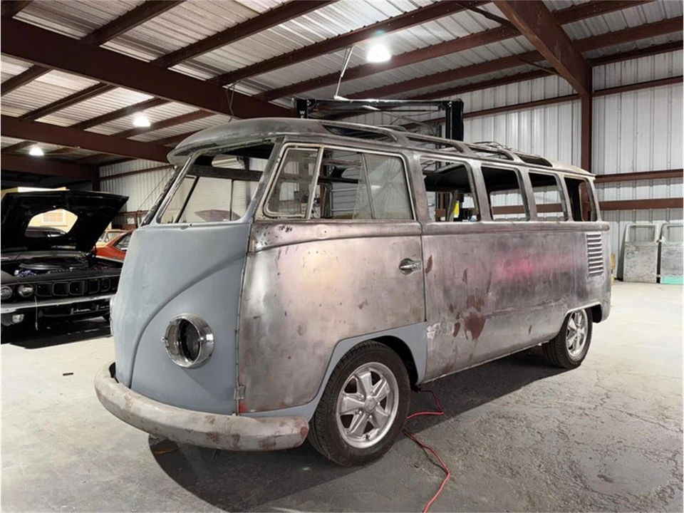 1963 Volkswagen Split-Window Bus - Image 26 of 31