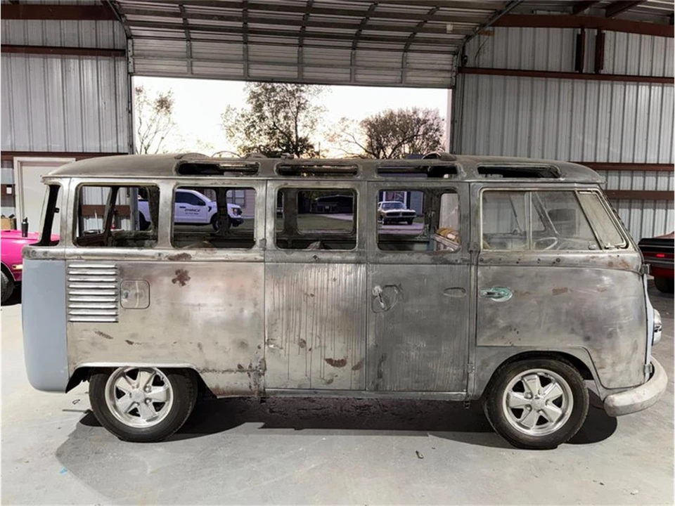 1963 Volkswagen Split-Window Bus - Image 7 of 31