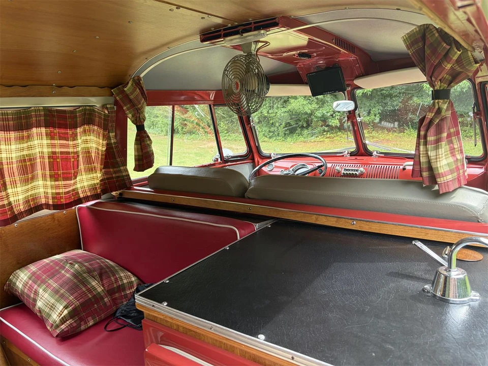 1963 Volkswagen Split-Window Bus - Image 7 of 25