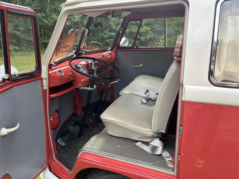 1963 Volkswagen Split-Window Bus - Image 9 of 25