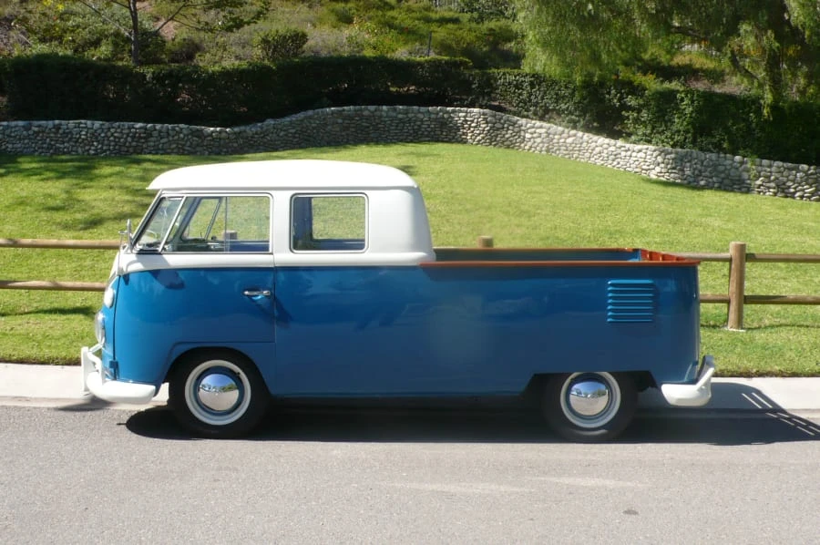 1963 Volkswagen Split-Window Bus - Image 2 of 8