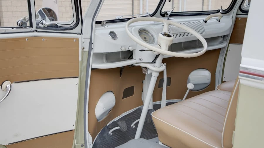 1963 Volkswagen Split-Window Bus - Image 4 of 12