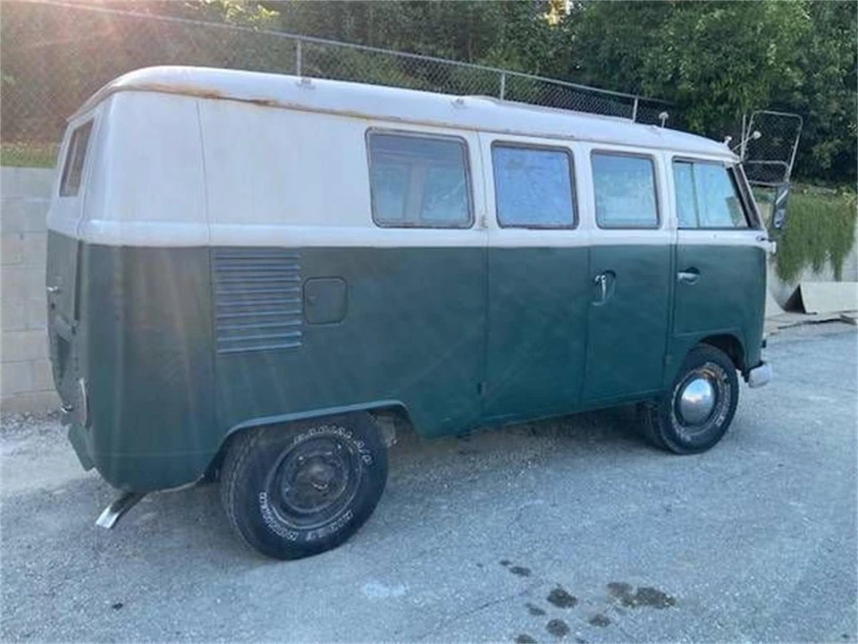 1963 Volkswagen Split-Window Bus - Image 9 of 9