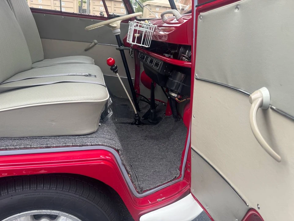 1963 Volkswagen Split-Window Bus - Image 9 of 14
