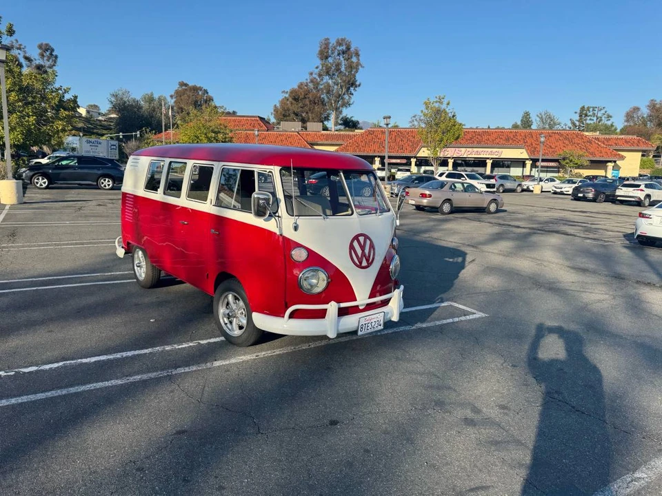 1963 Volkswagen Split-Window Bus - Image 12 of 14
