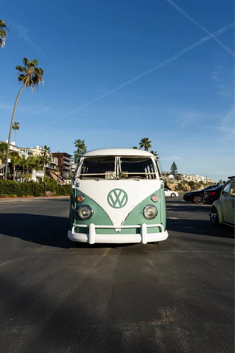 1963 Volkswagen Split-Window Bus - Image 5 of 12