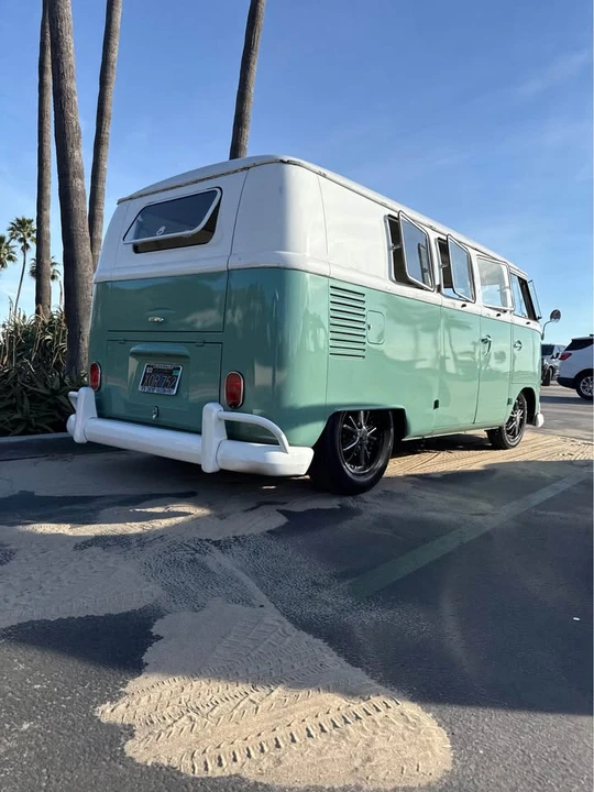 1963 Volkswagen Split-Window Bus - Image 2 of 12