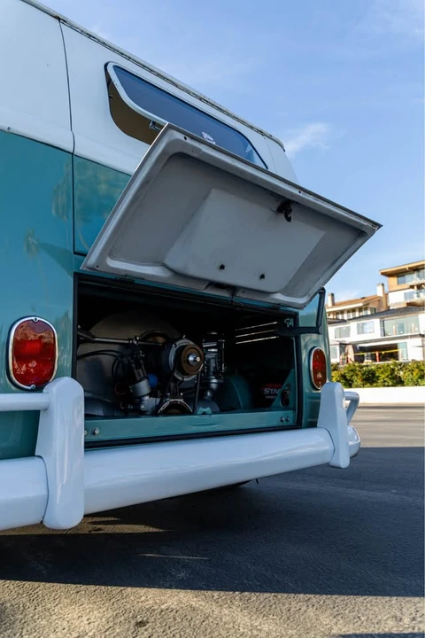1963 Volkswagen Split-Window Bus - Image 10 of 12