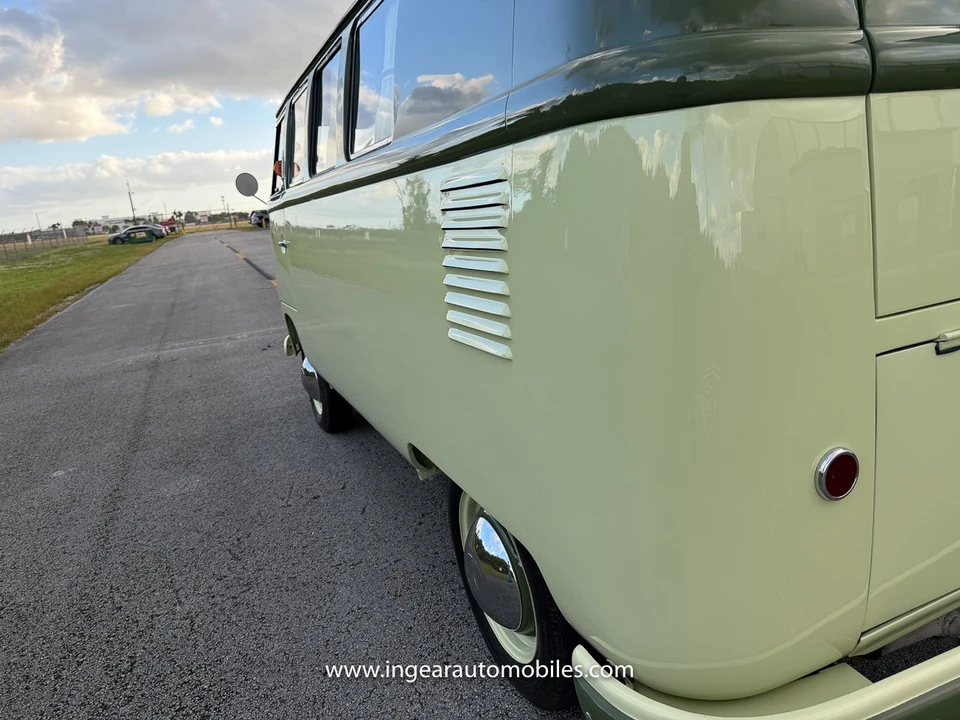 1963 Volkswagen Split-Window Bus - Image 11 of 31