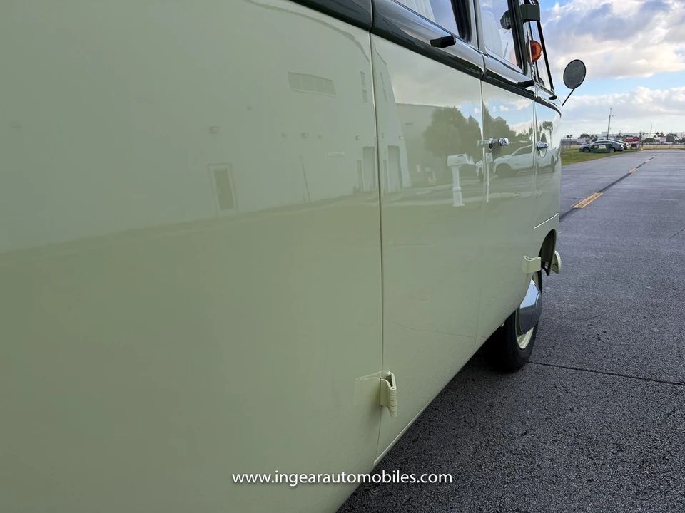 1963 Volkswagen Split-Window Bus - Image 13 of 31