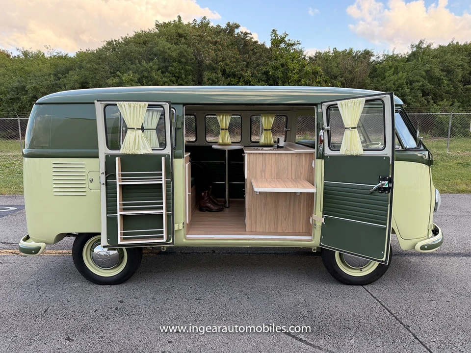 1963 Volkswagen Split-Window Bus - Image 23 of 31