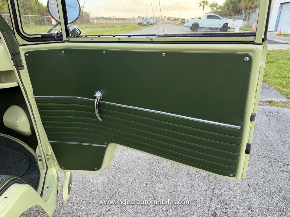 1963 Volkswagen Split-Window Bus - Image 22 of 31