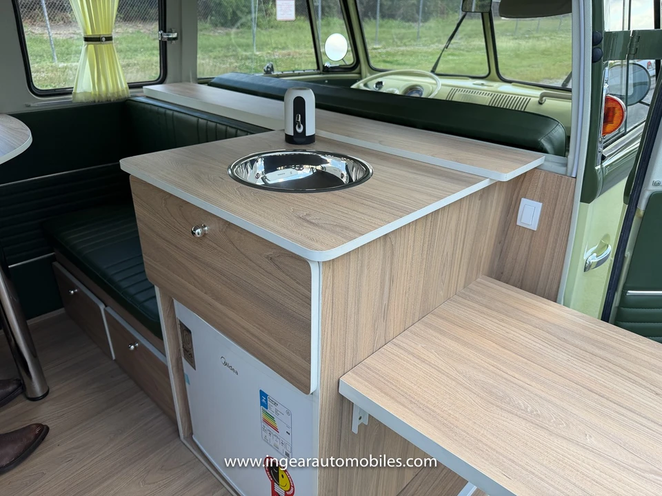 1963 Volkswagen Split-Window Bus - Image 25 of 31