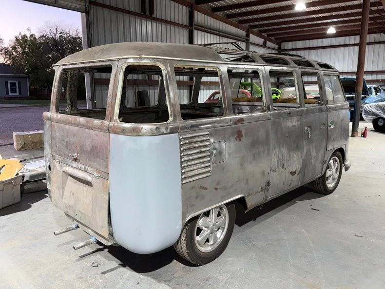 1963 Volkswagen Split-Window Bus - Image 3 of 20