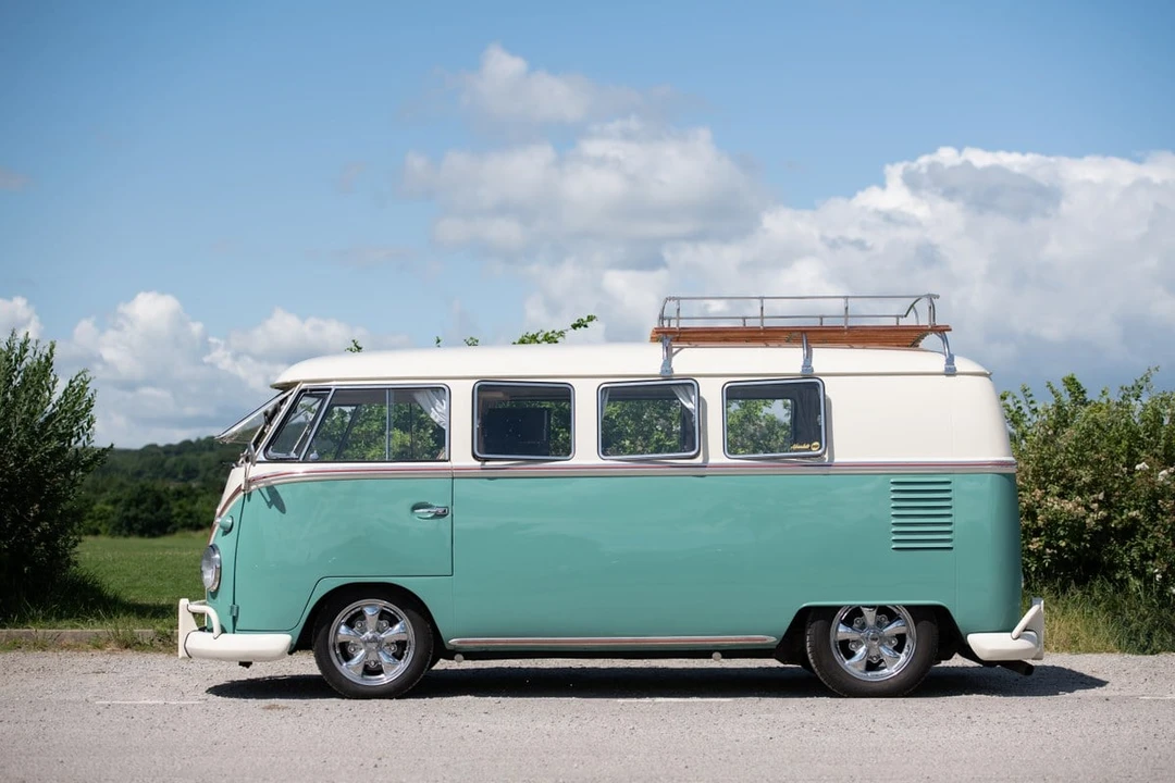 1963 Volkswagen Split-Window Camper - Image 9 of 30