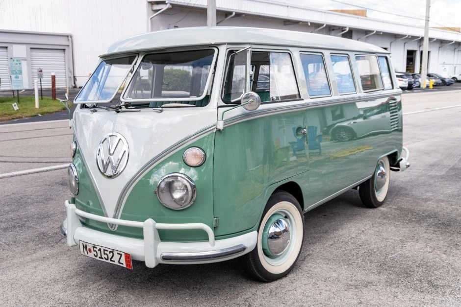 1963 Volkswagen Split-Window Bus - Image 1 of 9