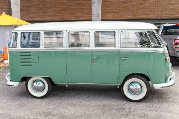 1963 Volkswagen Split-Window Bus - Image 3 of 9