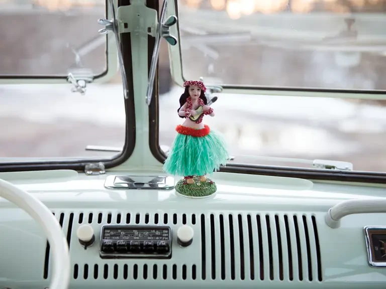 1963 Volkswagen Split-Window Bus - Image 23 of 31