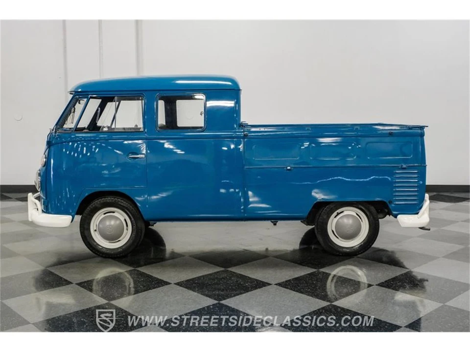 1963 Volkswagen Split-Window Bus - Image 7 of 31
