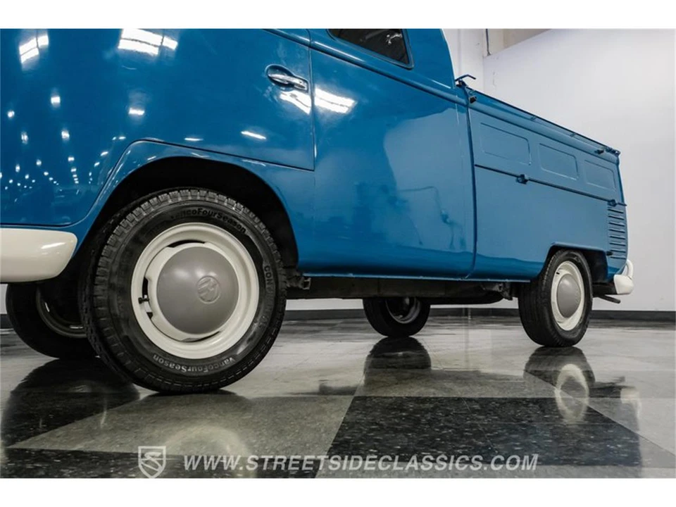 1963 Volkswagen Split-Window Bus - Image 22 of 31