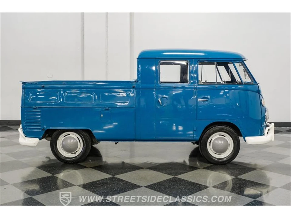 1963 Volkswagen Split-Window Bus - Image 14 of 31