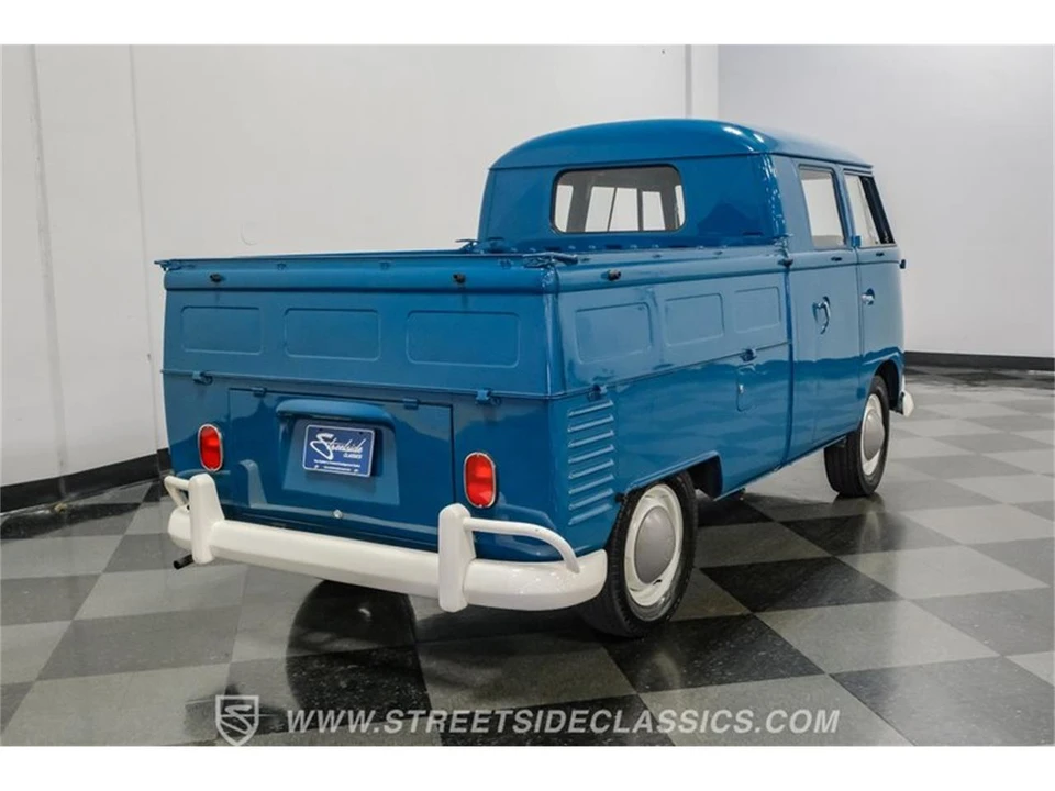 1963 Volkswagen Split-Window Bus - Image 25 of 31