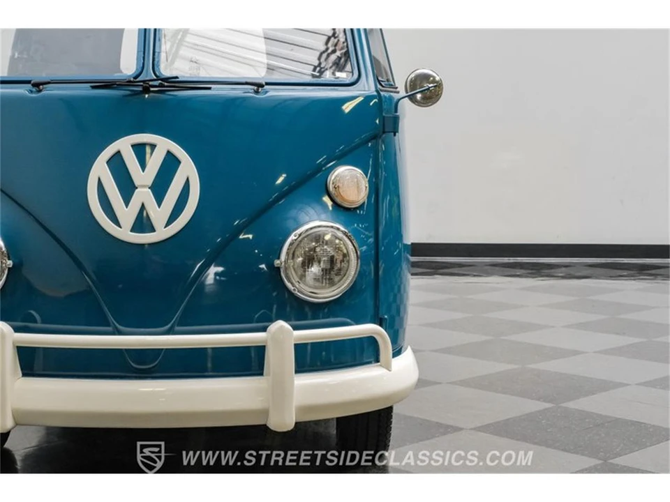 1963 Volkswagen Split-Window Bus - Image 20 of 31