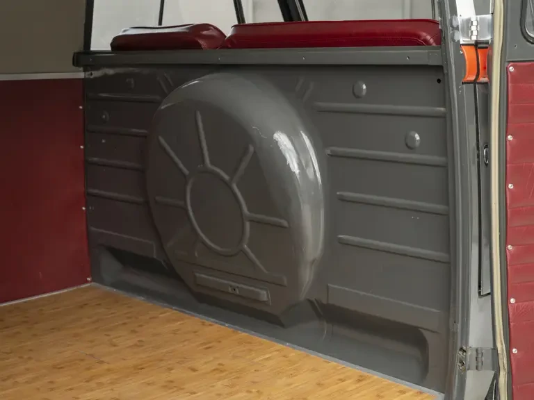 1963 Volkswagen Split-Window Bus - Image 22 of 31