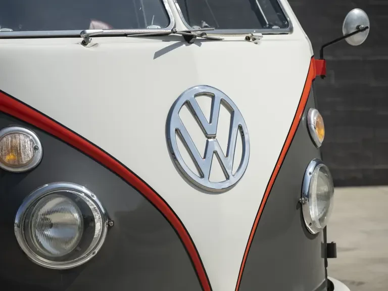 1963 Volkswagen Split-Window Bus - Image 7 of 31