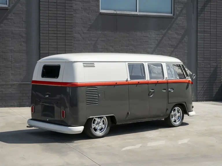 1963 Volkswagen Split-Window Bus - Image 11 of 31
