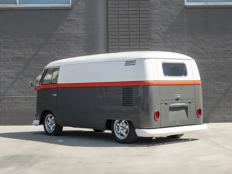 1963 Volkswagen Split-Window Bus - Image 3 of 31