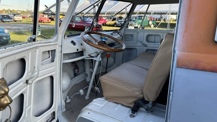 1963 Volkswagen Split-Window Bus - Image 5 of 6
