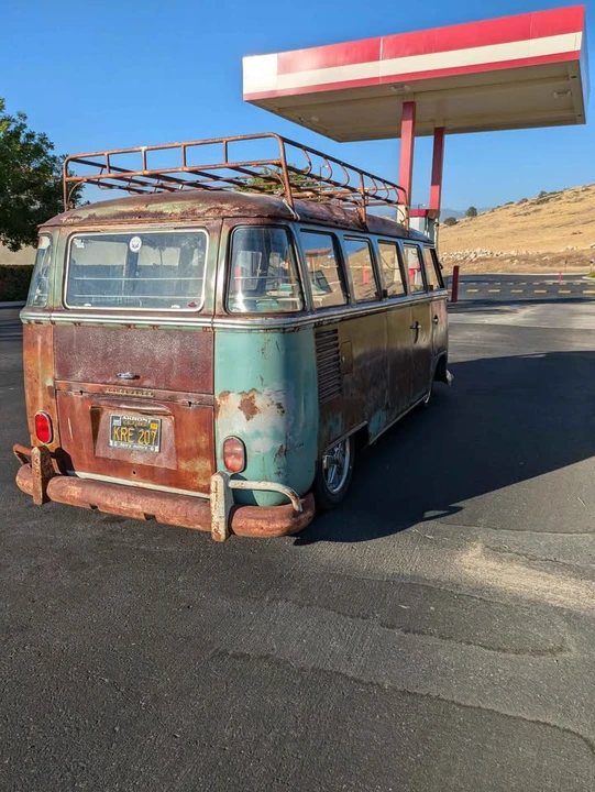 1963 Volkswagen Split-Window Bus - Image 5 of 18