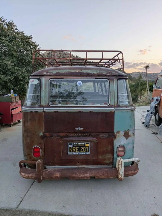 1963 Volkswagen Split-Window Bus - Image 17 of 18