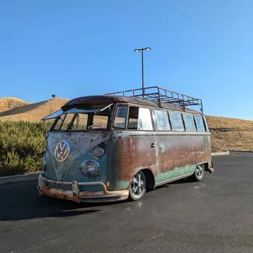 1963 Volkswagen Deluxe 15-Window Bus
